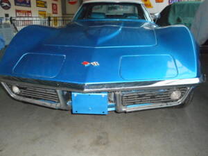 Image 12/40 of Chevrolet Corvette Stingray (1969)