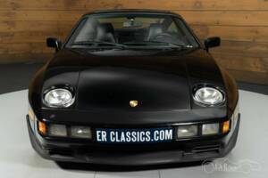 Bild 32/35 von Porsche 928 S (1986)