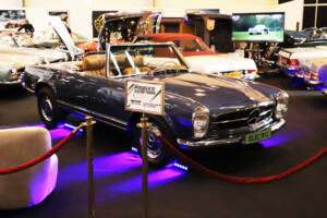 Image 3/51 of Mercedes-Benz 280 SL (1969)