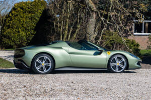 Image 3/15 de Ferrari 296 GTS (2025)