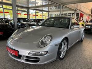 Afbeelding 23/32 van Porsche 911 Carrera (2005)