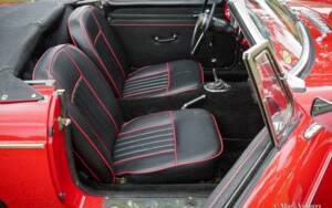 Image 28/39 de MG MGB (1964)