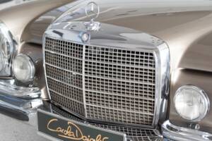 Bild 20/42 von Mercedes-Benz 280 SE 3,5 (1971)
