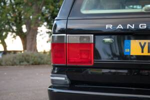 Immagine 7/50 di Land Rover Range Rover 4.6 Vogue (2001)