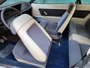 Image 28/48 de Lancia Gamma Coupe 2000 (1979)
