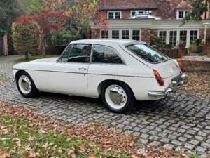 Bild 12/30 von MG MGC GT (1969)
