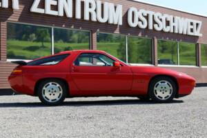 Image 6/35 de Porsche 928 S4 (1989)