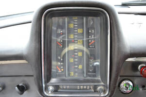 Image 31/47 of Mercedes-Benz 190 c (1963)