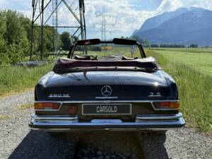Bild 30/73 von Mercedes-Benz 280 SE 3,5 (1970)