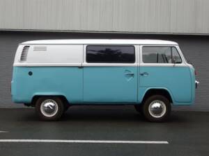 Bild 2/99 von Volkswagen T2b Kastenwagen (1977)