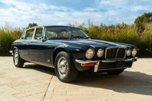Bild 11/50 von Jaguar XJ 4.2 (1978)