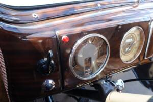 Immagine 31/44 di Ford V8 (1938)