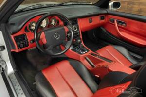 Image 2/19 de Mercedes-Benz SLK 230 Kompressor (1999)