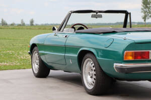 Bild 28/50 von Alfa Romeo 2000 Spider Veloce (1979)
