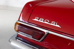 Image 27/30 of Mercedes-Benz 280 SL (1968)