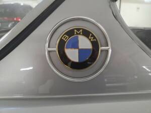 Image 17/19 of BMW 3200 CS (1964)