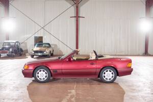 Image 23/43 of Mercedes-Benz 500 SL (1992)