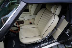 Bild 13/16 von Aston Martin V8 Vantage Volante (1980)