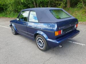 Image 45/75 de Volkswagen Golf Mk I Convertible 1.8 (1991)