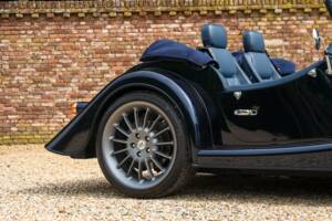 Imagen 50/50 de Morgan Plus Six (2019)