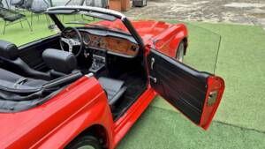 Immagine 33/81 di Triumph TR 6 (1973)