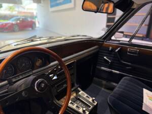 Image 12/35 of BMW 3.0 CS (1974)