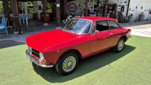 Afbeelding 19/63 van Alfa Romeo Giulia GT 1300 Junior (1971)