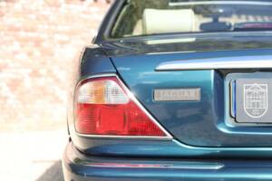 Bild 38/50 von Jaguar XJ 8 4.0 Executive (2001)