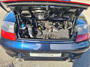 Image 13/16 of Porsche 911 Carrera 4S (2002)