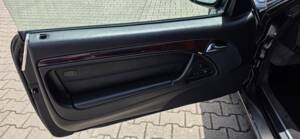 Image 24/100 of Mercedes-Benz SL 500 (1999)