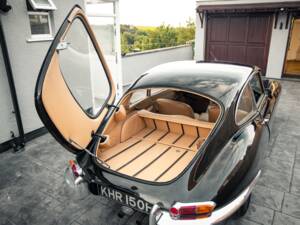 Imagen 41/42 de Jaguar E-Type (2+2) (1967)