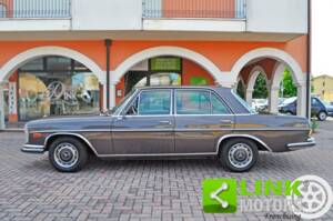 Afbeelding 2/10 van Mercedes-Benz 280 SE (1970)