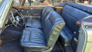 Image 20/61 de Mercedes-Benz 220 S Cabriolet (1957)