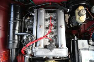 Image 33/50 de Alfa Romeo Giulia Nuova Super 1300 (1975)