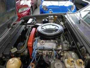 Image 11/44 of FIAT 130 Coupé (1972)