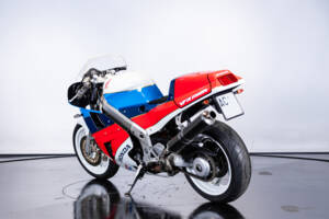 Image 4/48 of Honda DUMMY (1997)