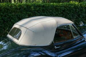 Image 10/50 of Jaguar XK 120 DHC (1953)