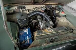 Image 36/50 of Land Rover 109 (1978)
