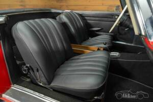 Image 7/19 de Mercedes-Benz 280 SL (1968)