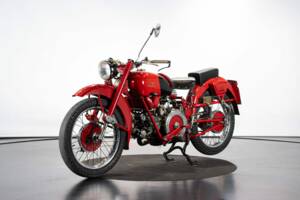 Immagine 8/50 di Moto Guzzi Falcone Turismo (1960)