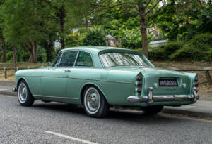 Image 4/22 of Rolls-Royce Silver Cloud III &quot;Chinese Eyes&quot; (1964)