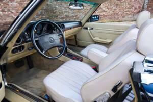 Image 41/50 de Mercedes-Benz 420 SL (1986)