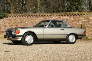 Bild 26/50 von Mercedes-Benz 560 SL (1987)