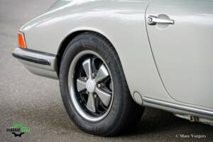 Image 42/57 of Porsche 911 2.0 (1968)