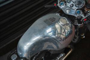 Image 23/38 of Norton Dominator SS (2015)