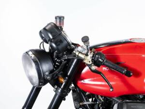 Image 43/50 of Moto Guzzi DUMMY (2005)