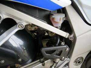 Bild 23/37 von Suzuki DUMMY (2002)