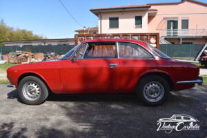 Image 6/42 de Alfa Romeo 2000 GTV (1971)
