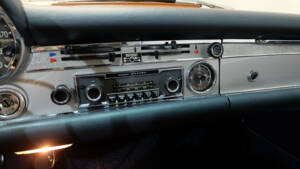Imagen 29/50 de Mercedes-Benz 230 SL (1964)