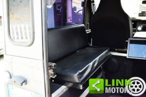 Image 9/10 of Land Rover Defender 90 (1997)